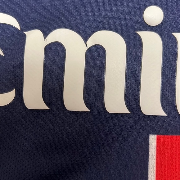 100% authentic 2015 PSG Jersey XL in BOYS !! - Picture 6 of 7